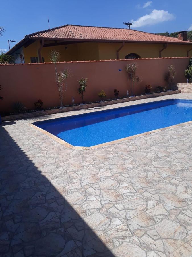Chacara Bella Vida Com Piscina Churrasqueira Salao De Festas Fogao A Lenha Quadra Aracariguama Luaran gambar