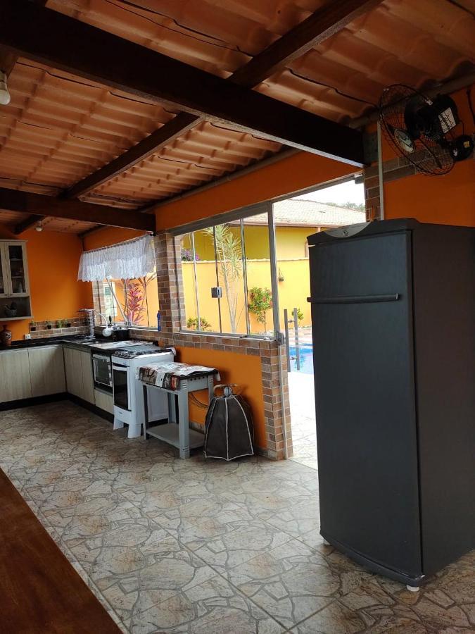 Chacara Bella Vida Com Piscina Churrasqueira Salao De Festas Fogao A Lenha Quadra Aracariguama Luaran gambar