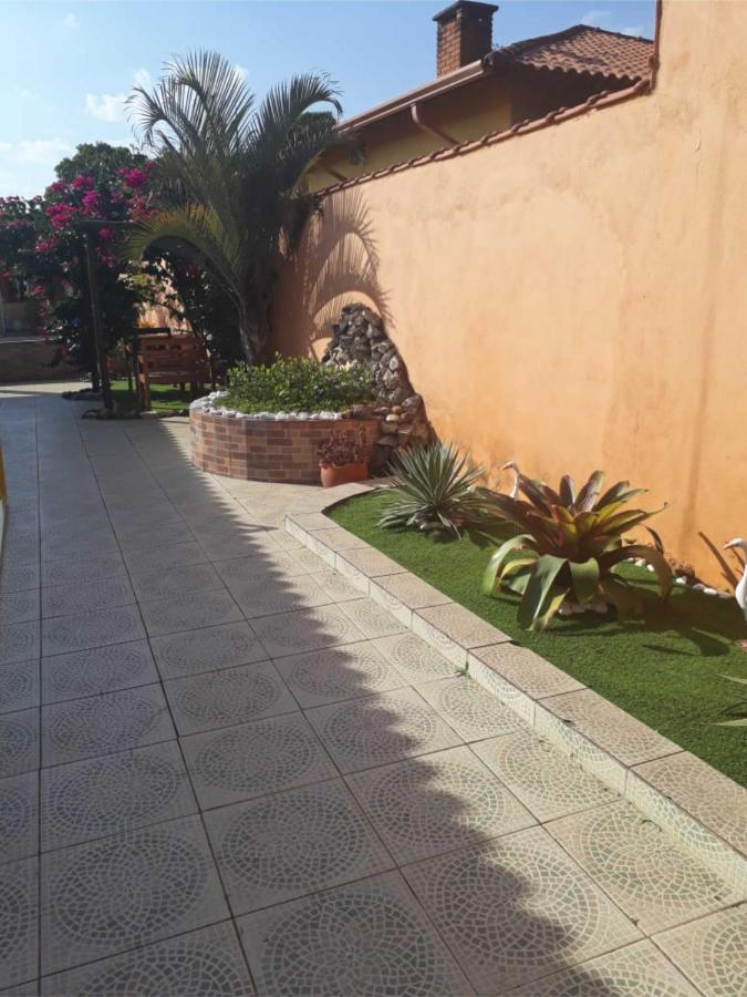 Chacara Bella Vida Com Piscina Churrasqueira Salao De Festas Fogao A Lenha Quadra Aracariguama Luaran gambar